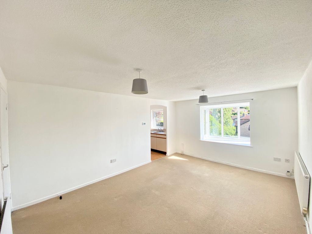 Property photo 2 of 6 Image