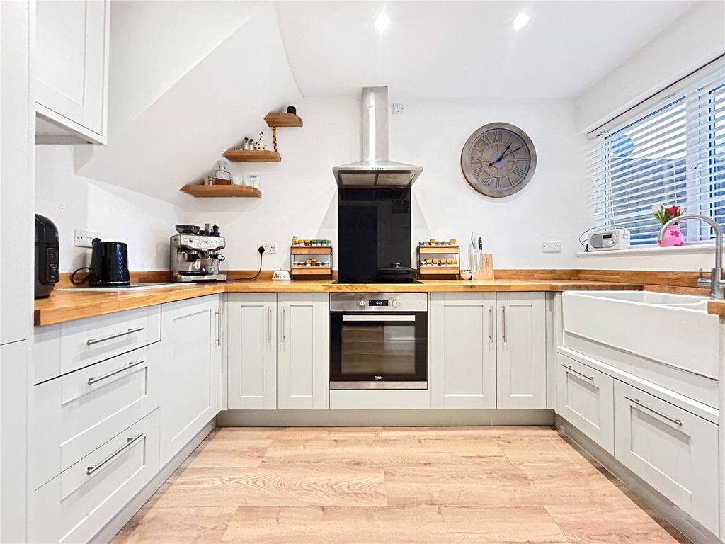 Property photo 1 of 12 Picture No. 10