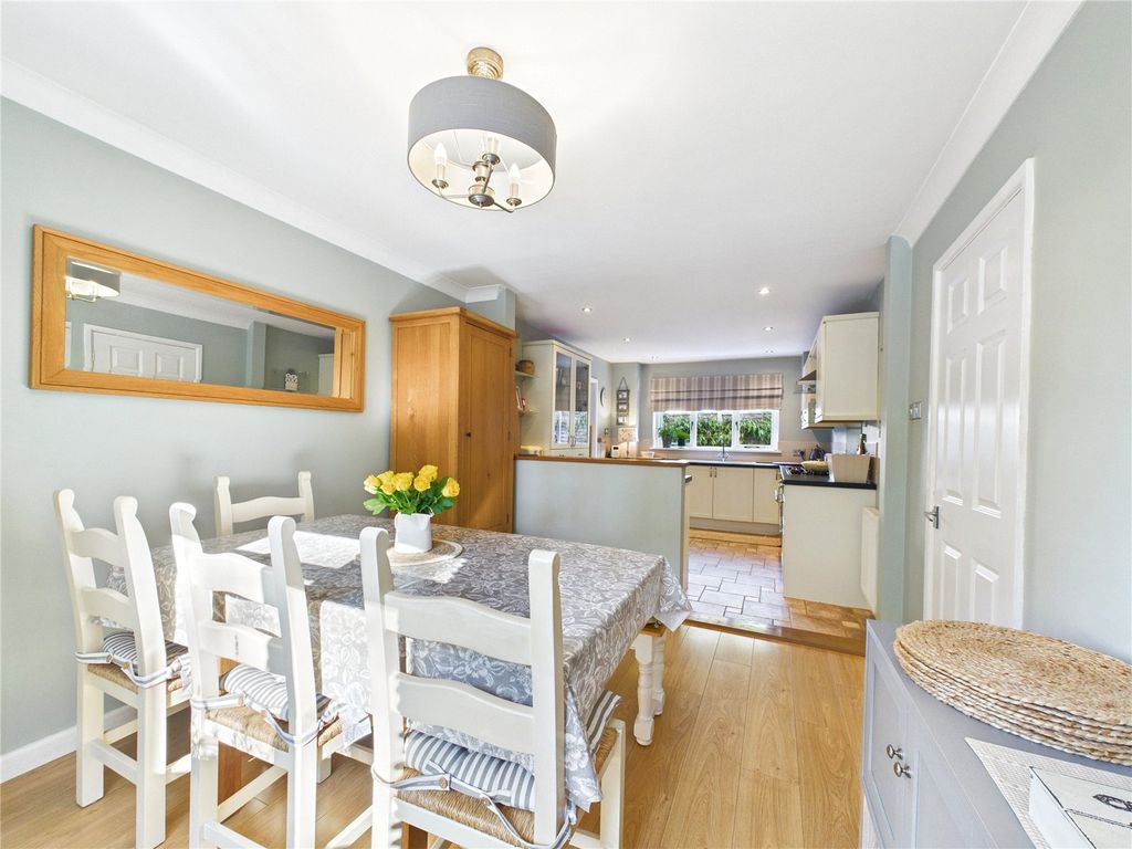 Property photo 3 of 19 Picture 3