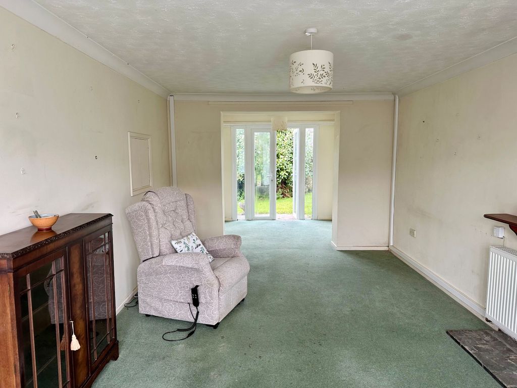 Property photo 3 of 8