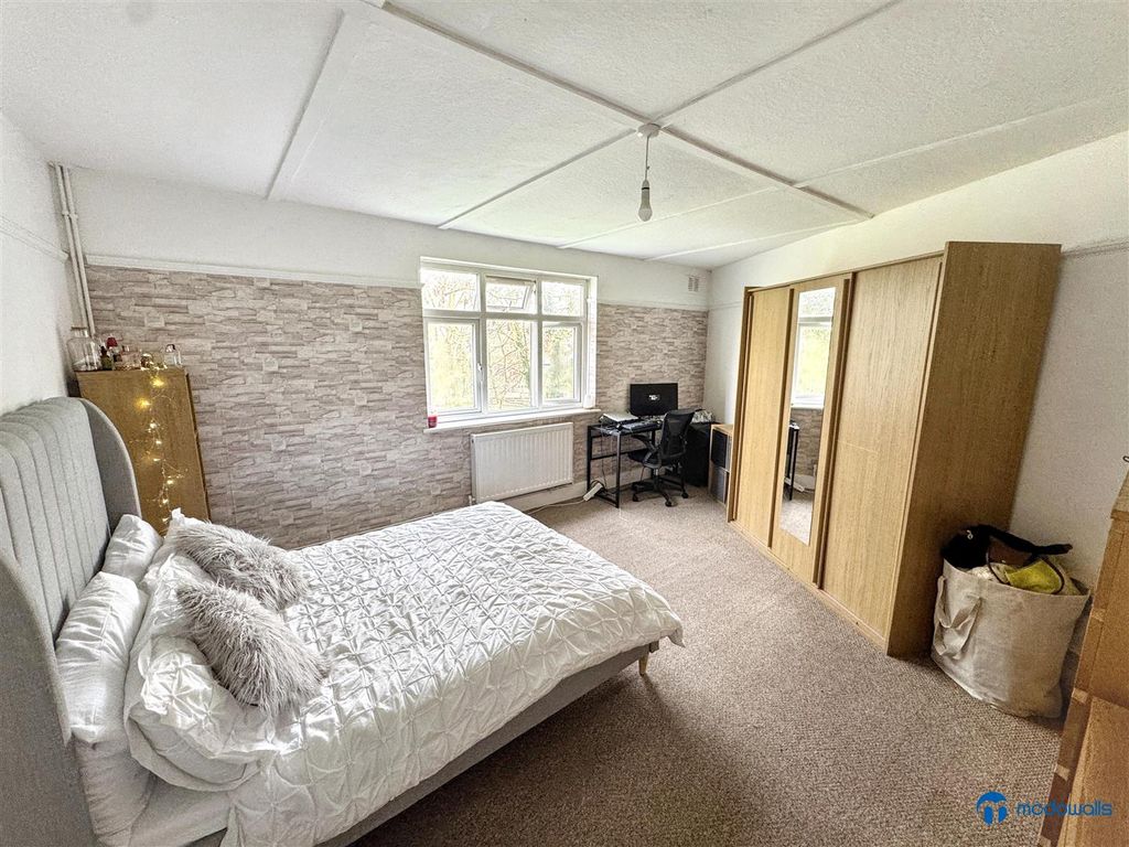 Property photo 2 of 16 2.Jpg