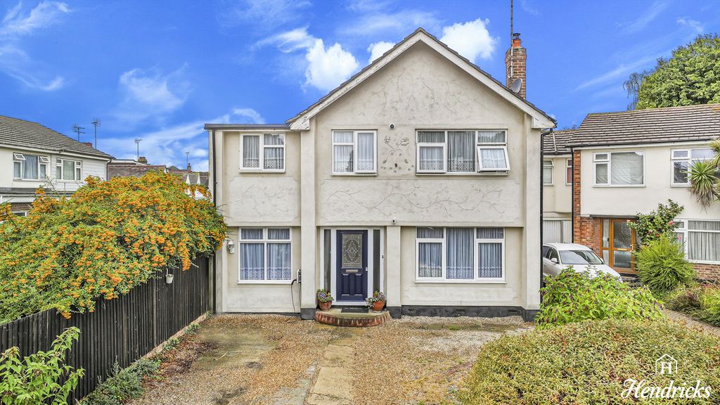 Property photo 2 of 37