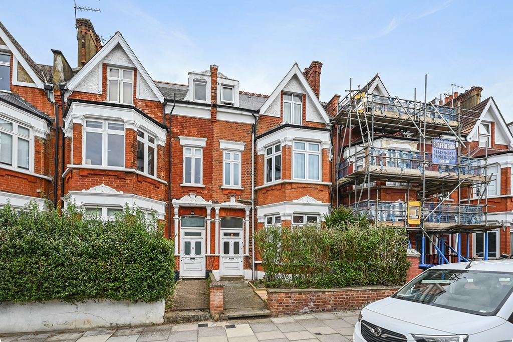 Property photo 1 of 8