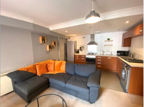 Property photo 2 of 8