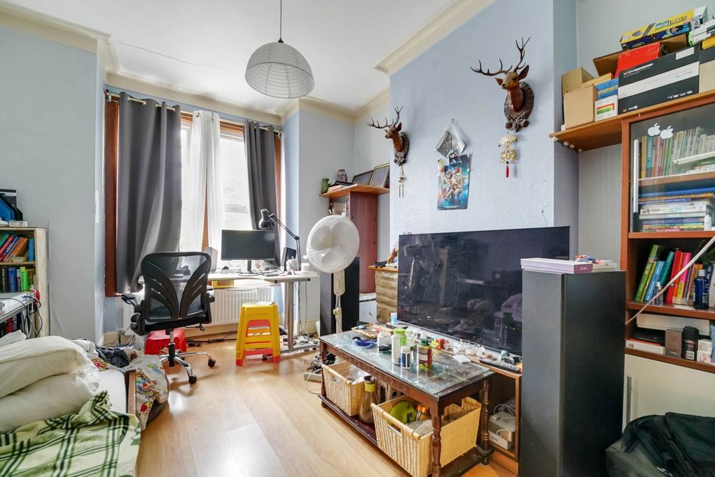 Property photo 3 of 24