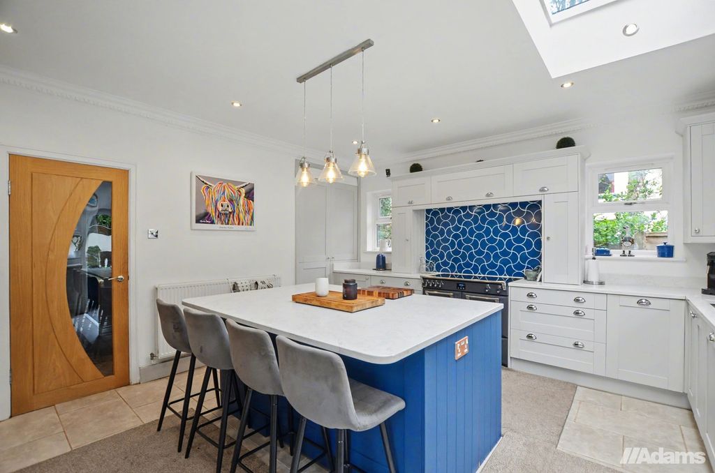 Property photo 2 of 49