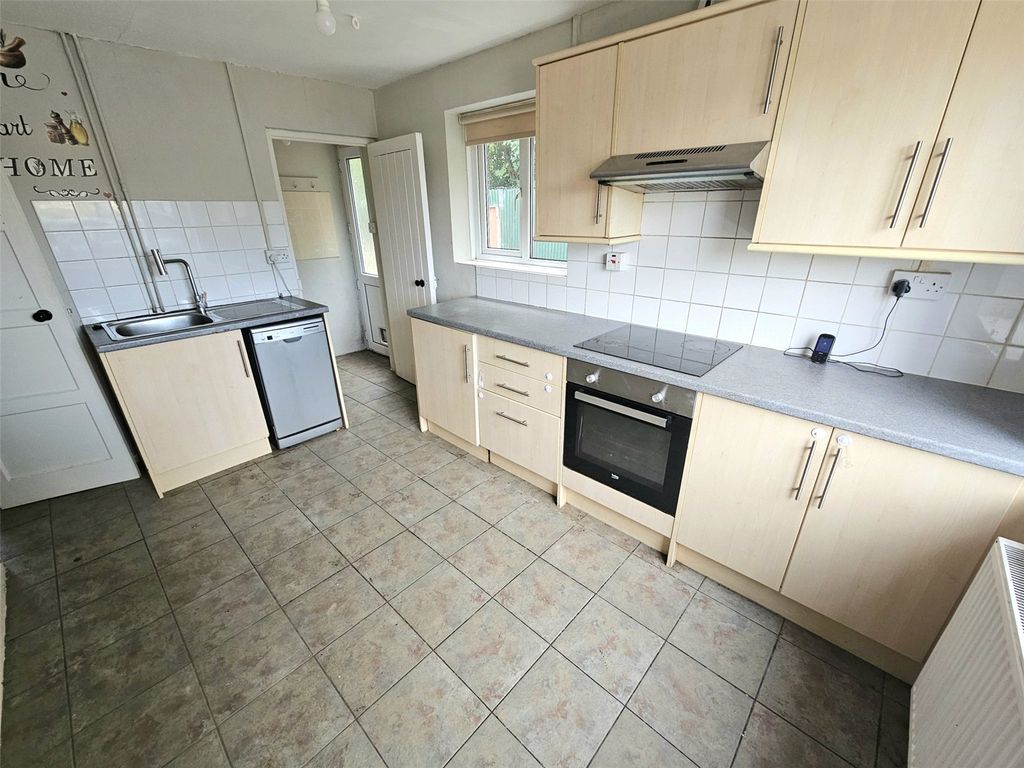 Property photo 2 of 11 Picture No. 20