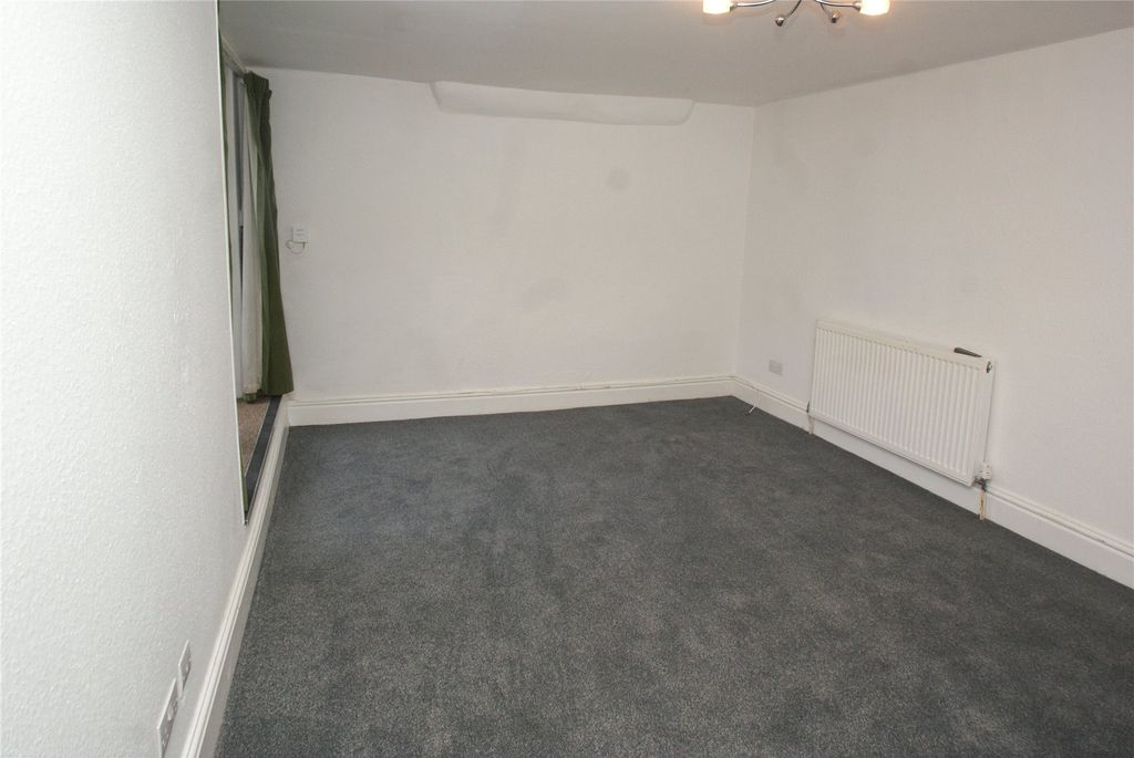 Property photo 2 of 5 Picture No. 08