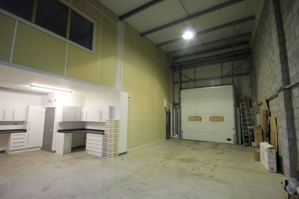 Property photo 2 of 4