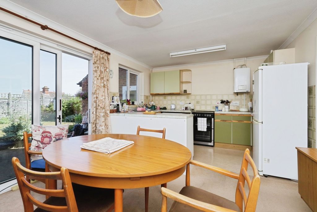 Property photo 3 of 12 Pbox-Img.Jpg