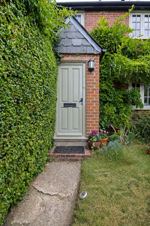 Property photo 2 of 24
