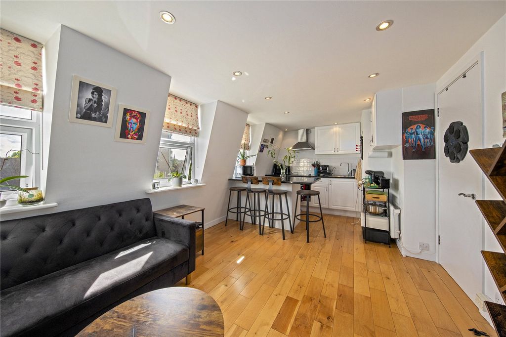 Property photo 2 of 9 Picture No. 06