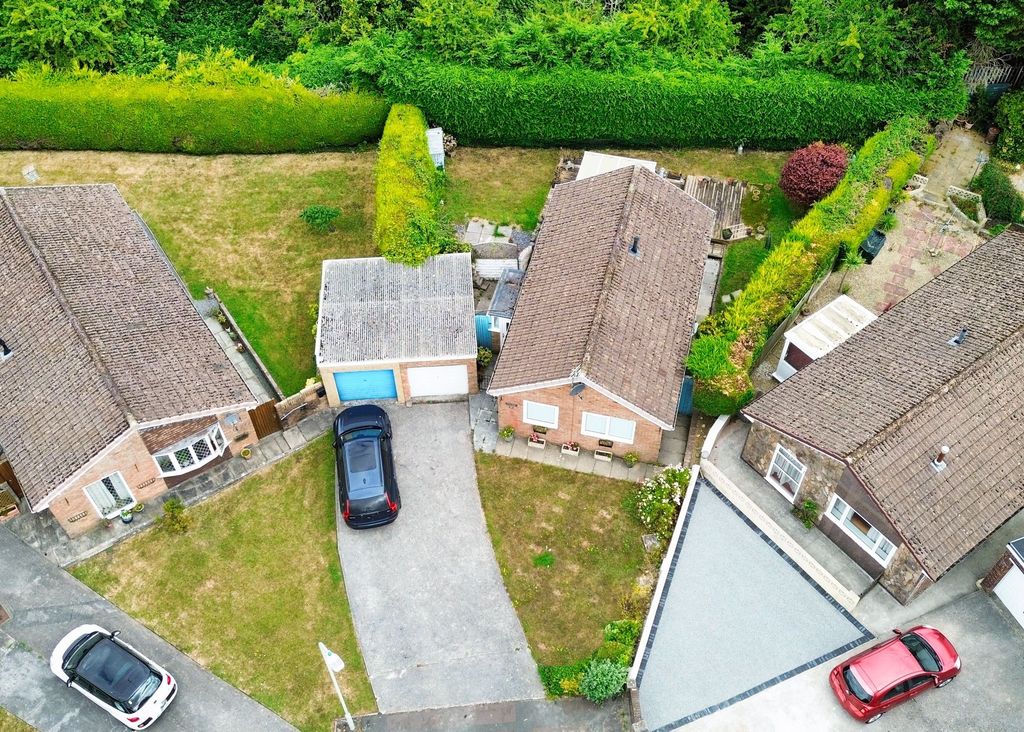 Property photo 2 of 16
