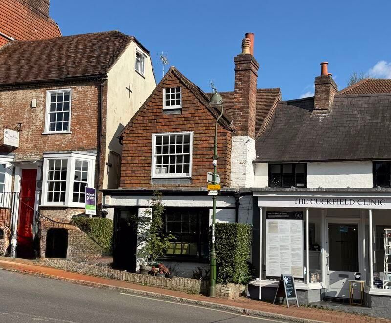 Property photo 2 of 17