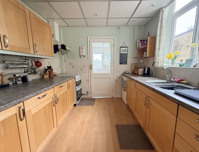 Property photo 2 of 24 Kitchen