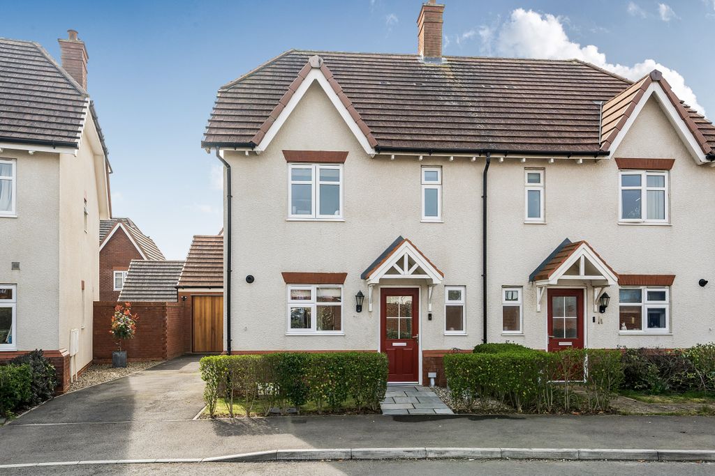 Property photo 1 of 15 1433362269c12A9E63B91