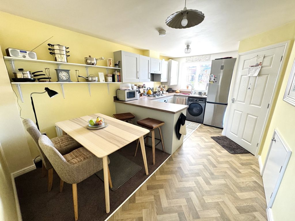 Property photo 2 of 13 Img_8278