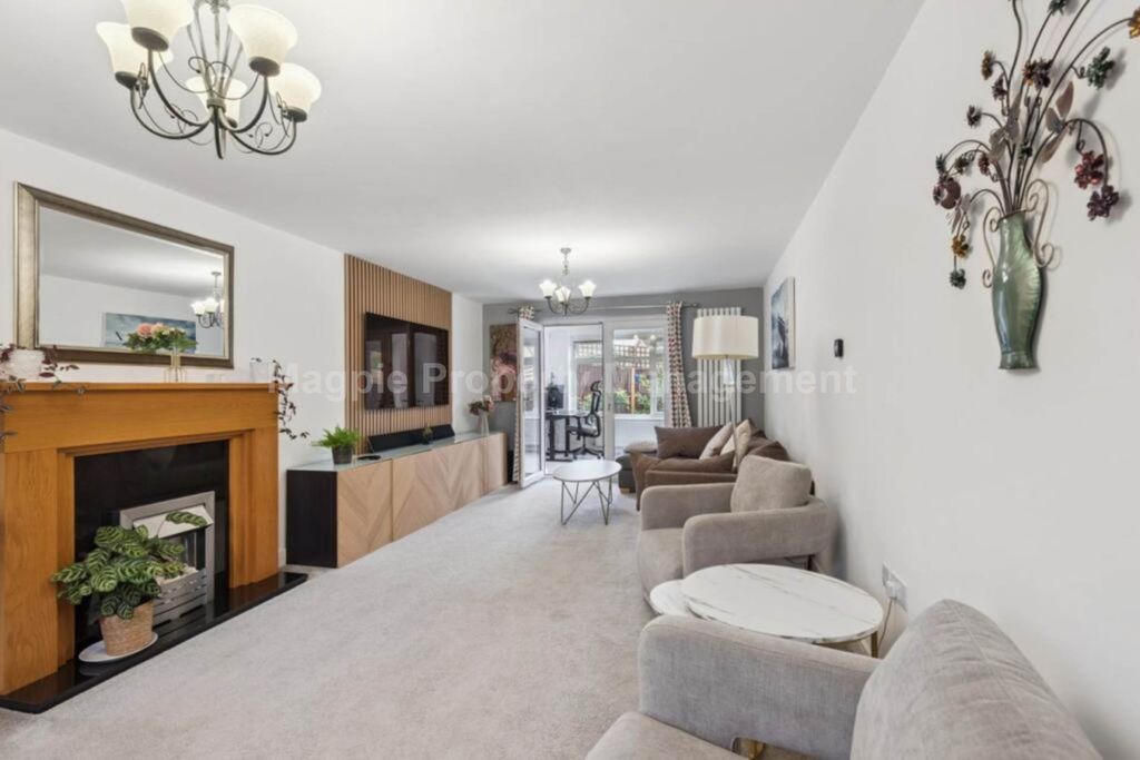 Property photo 2 of 26