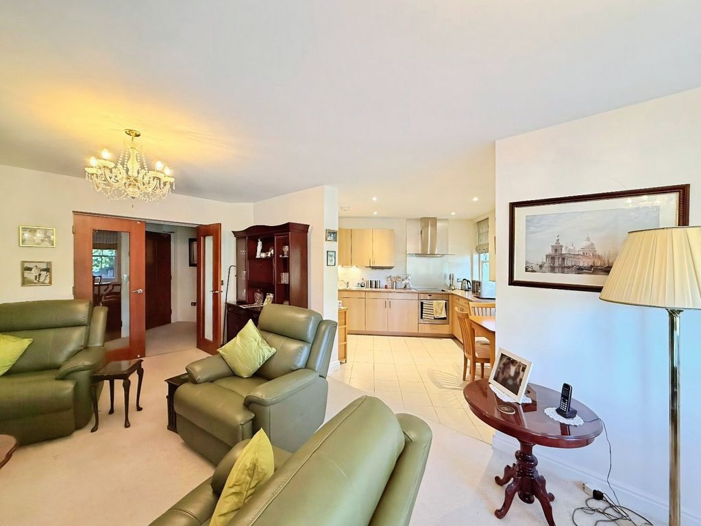 Property photo 3 of 21 Picture No. 16