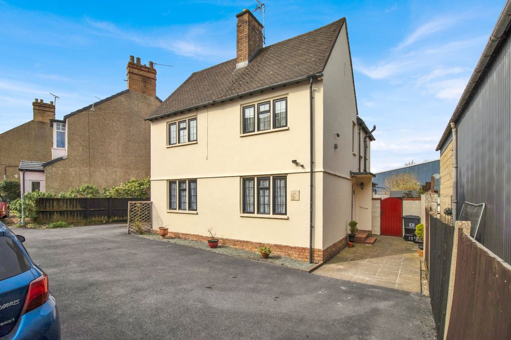 Property photo 1 of 11 Picture No. 22