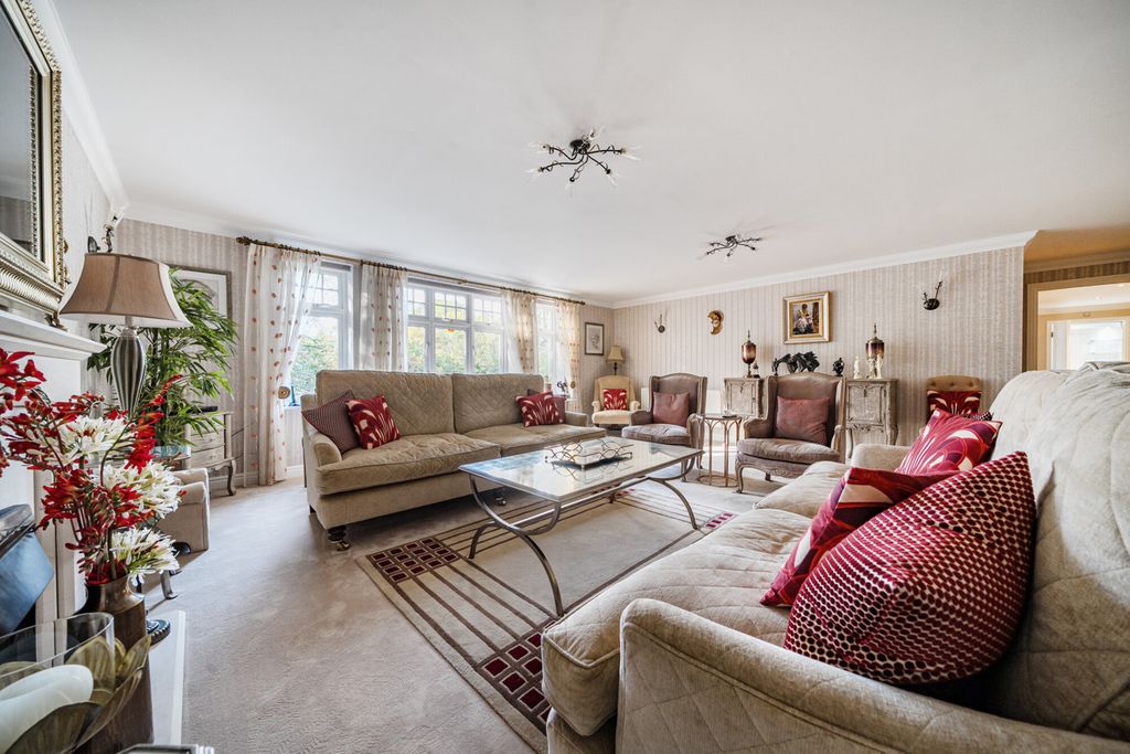 Property photo 2 of 22 Reception Room