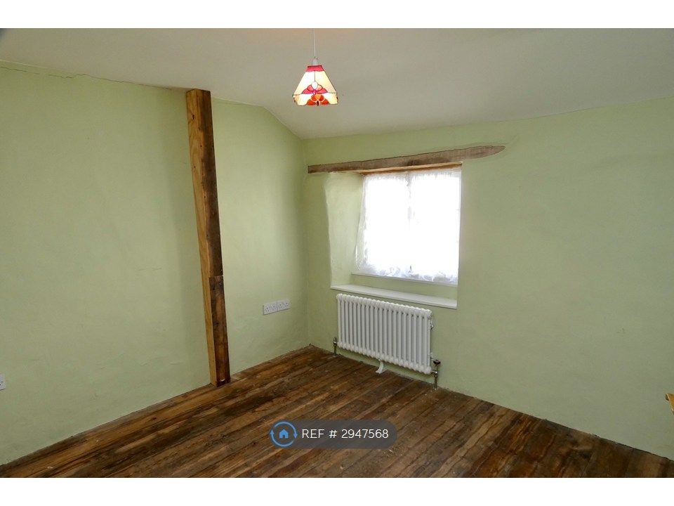 Property photo 3 of 34