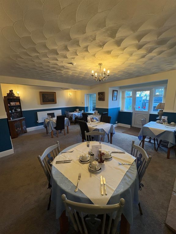 Property photo 2 of 26