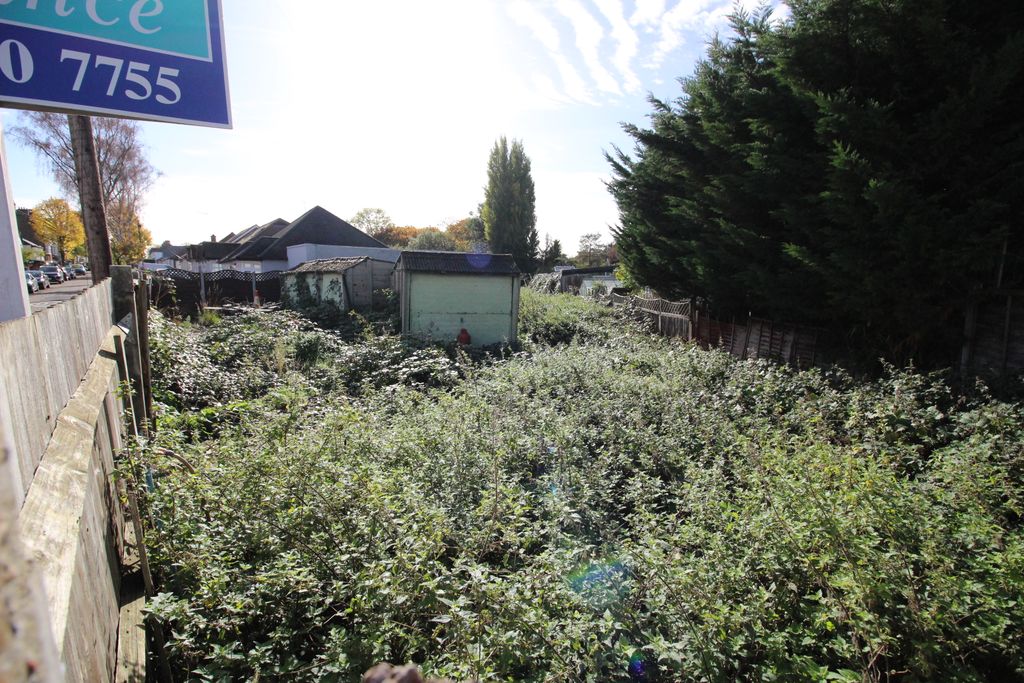 Property photo 2 of 3