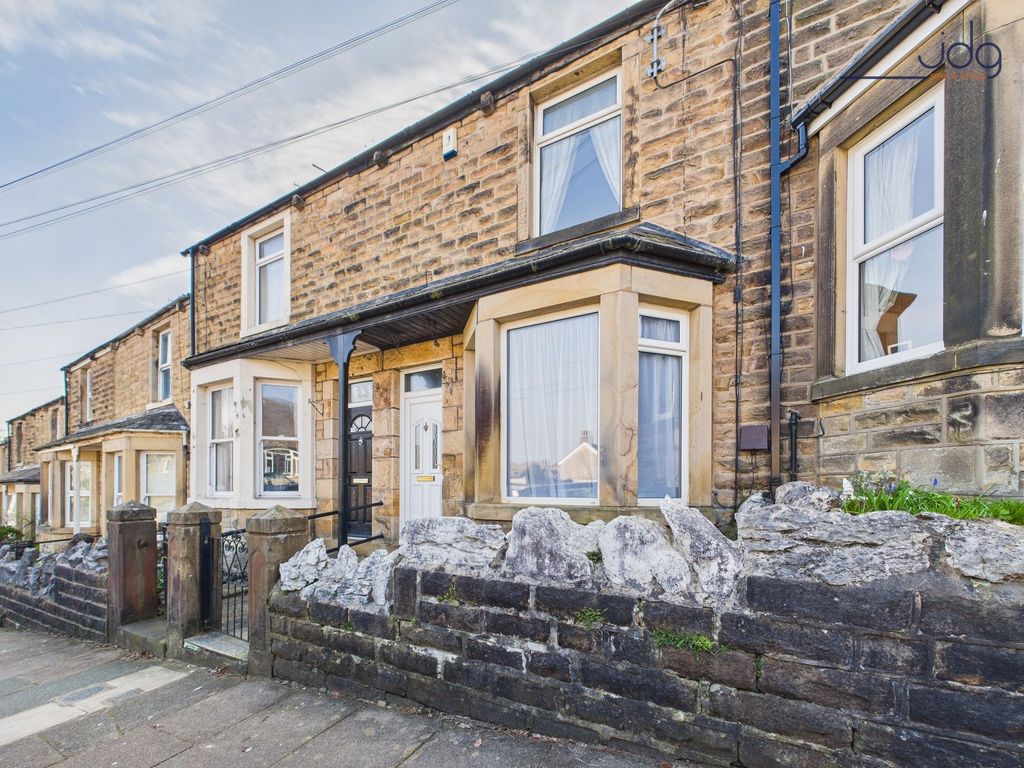 Property photo 1 of 18 Welcome To Chatsworth Road