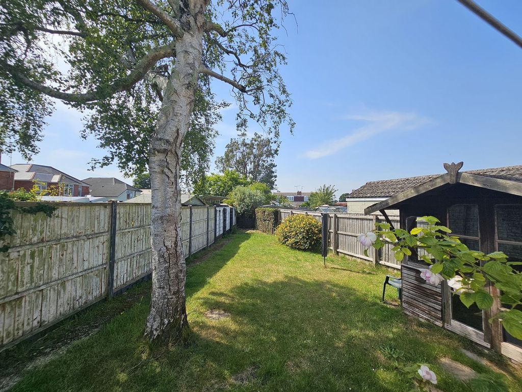 Property photo 2 of 29
