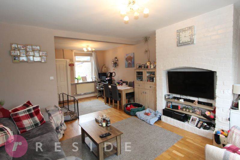 Property photo 2 of 12 Lounge