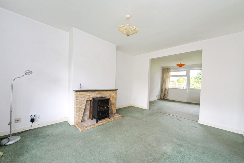 Property photo 2 of 17 Photo