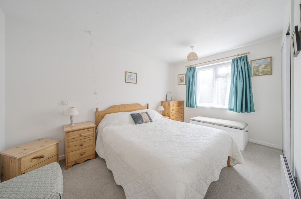 Property photo 3 of 10 1342103-1-68A333E...