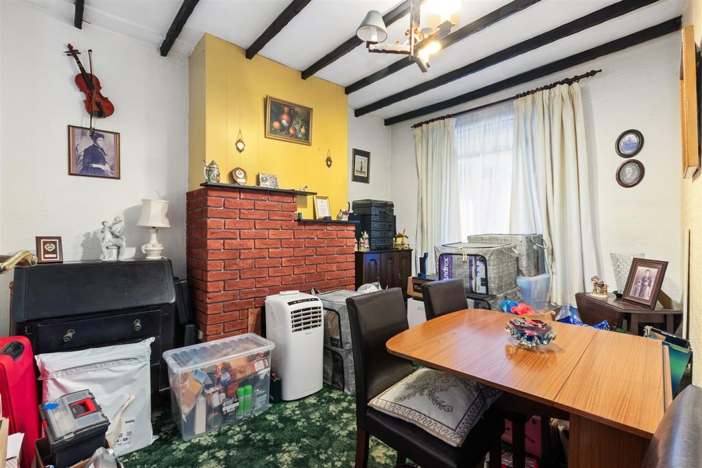 Property photo 1 of 11 Dining