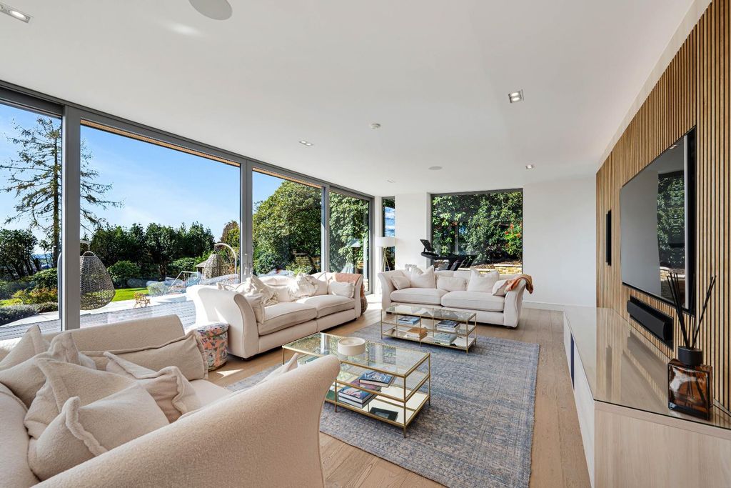 Additional image 11 of 4 bed barn conversion for saleColemans Barn, Off Chorley Old Road, Horwich, Bolton BL6