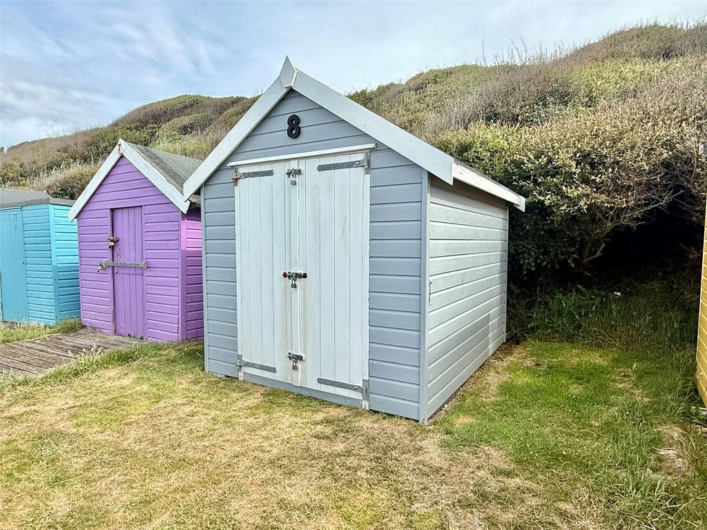 Property photo 1 of 11 Picture No. 05