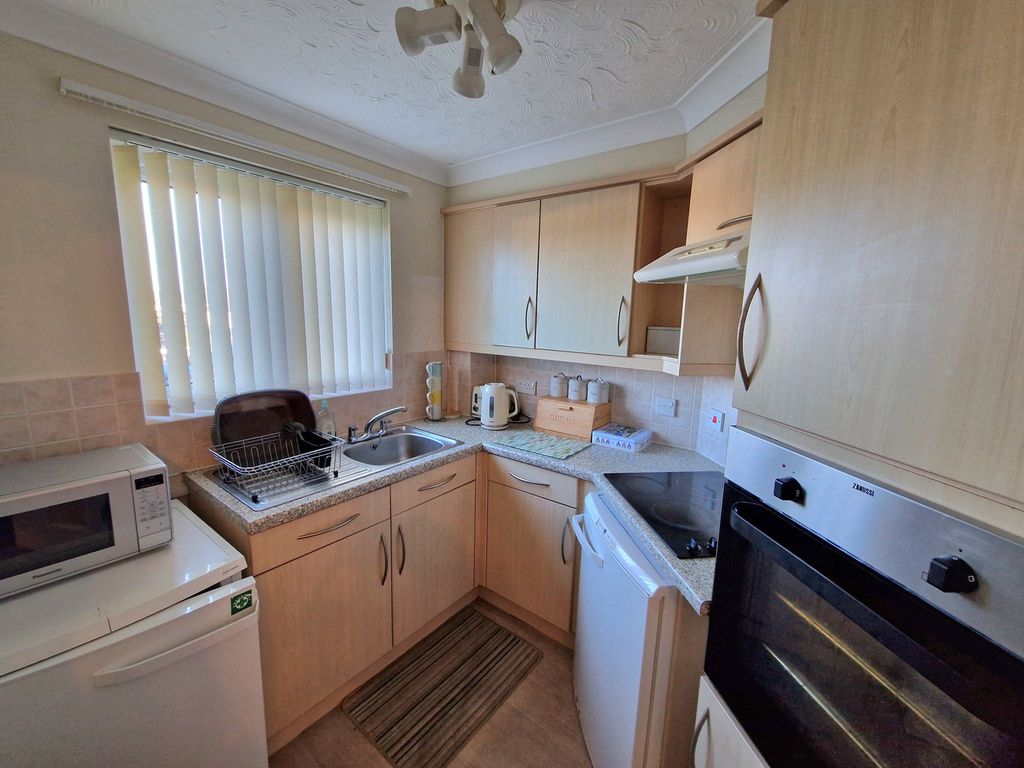 Property photo 3 of 7