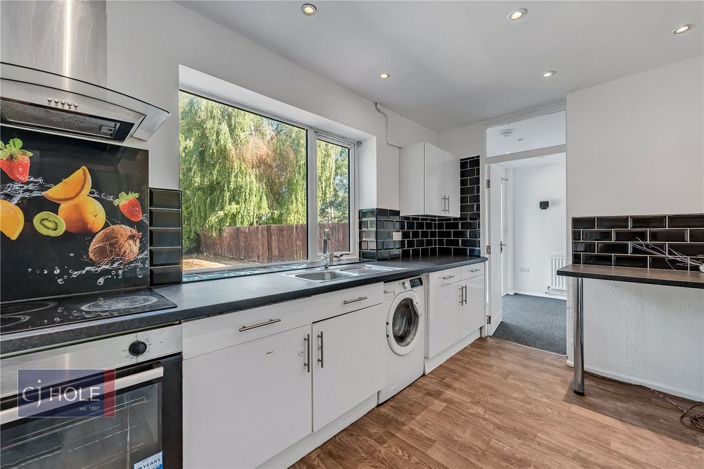 Property photo 2 of 11 Picture No. 05