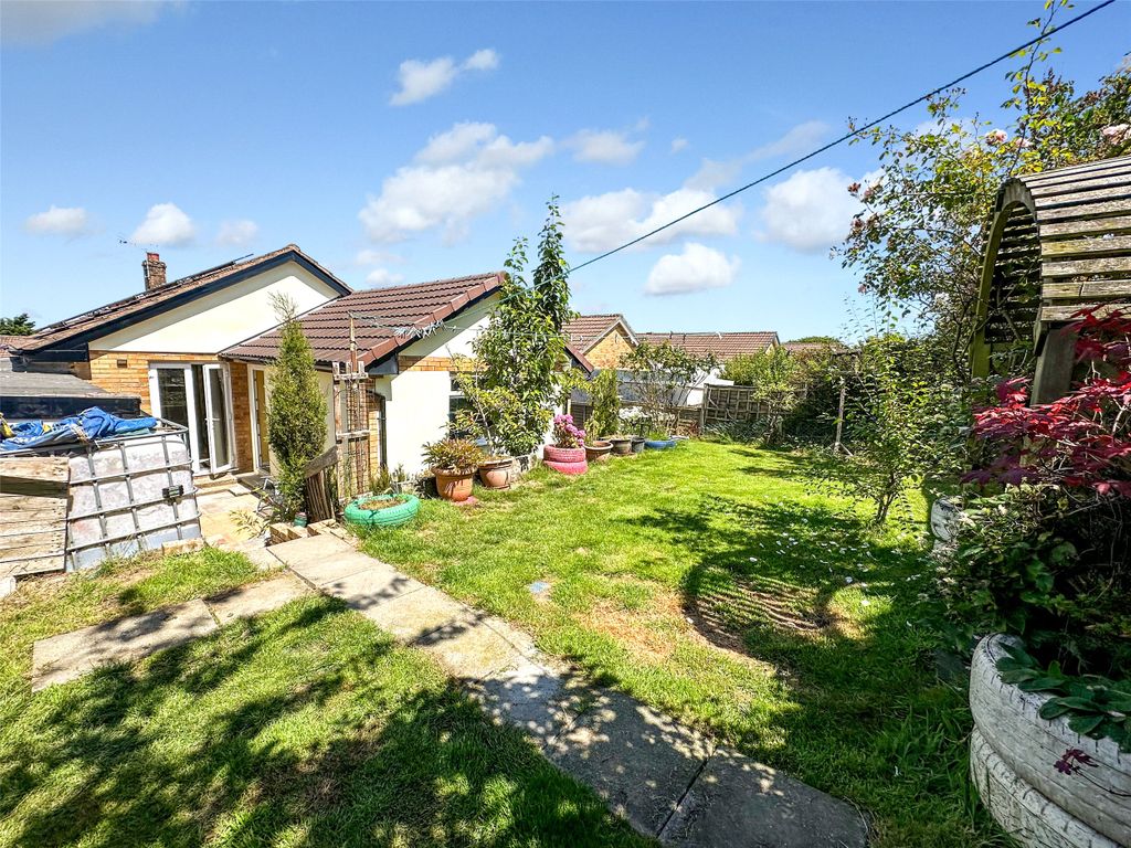 Property photo 3 of 13 Picture No. 02