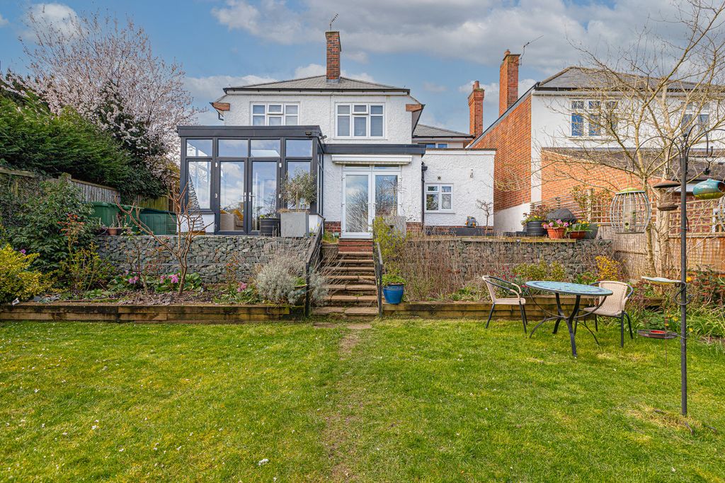 Property photo 1 of 33
