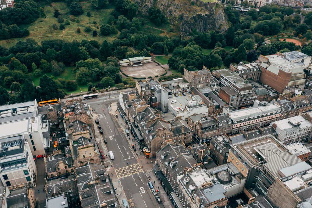 Additional image 8 of 2 bed flat for saleRose Street, New Town, Edinburgh EH2