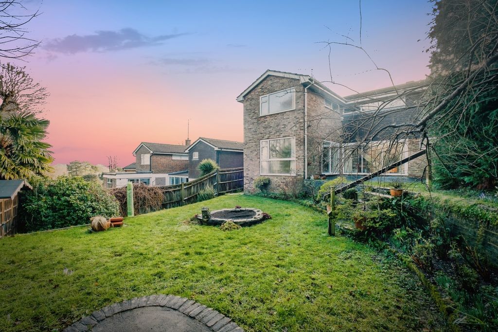 Property photo 2 of 25 Pbox-Img.Jpg