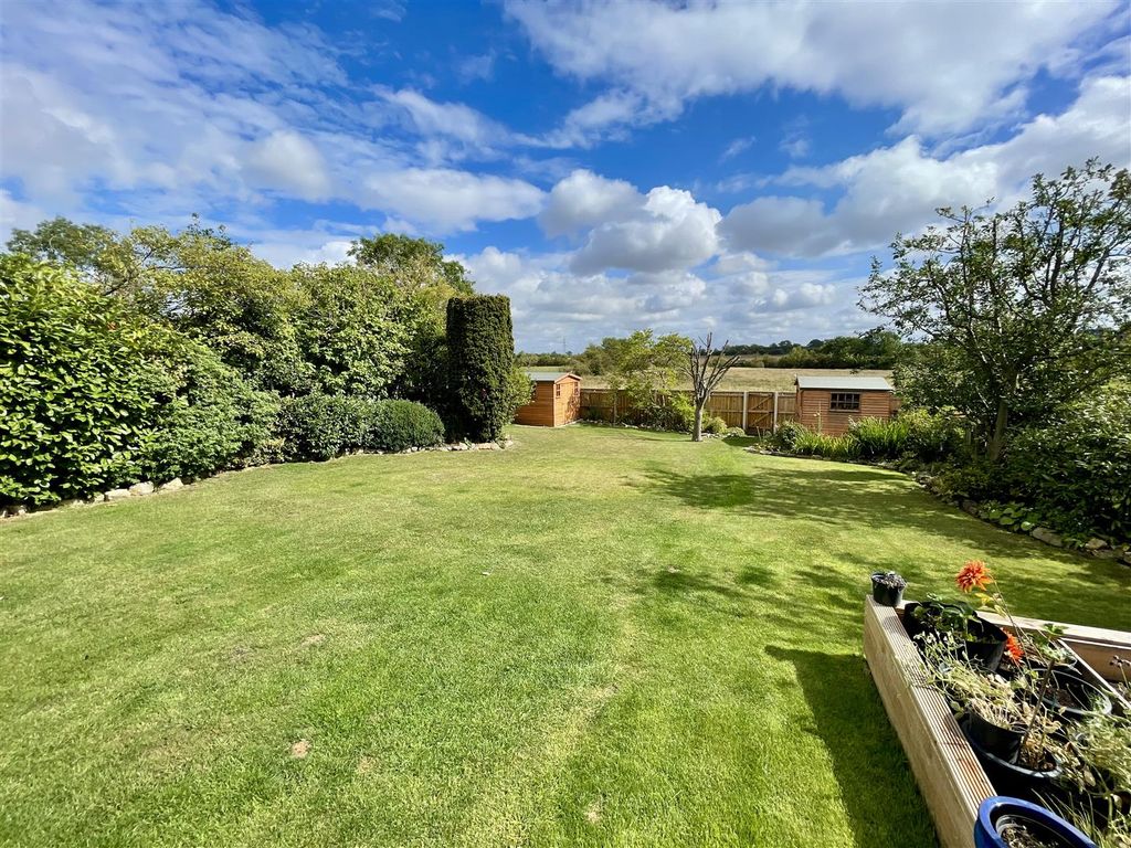 Property photo 2 of 22 Externally