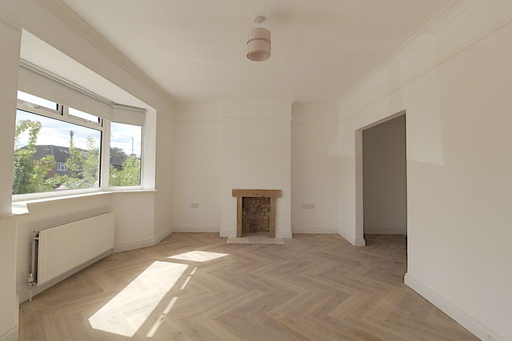 Property photo 2 of 18 Living