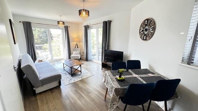 Property photo 3 of 9 4.Jpg