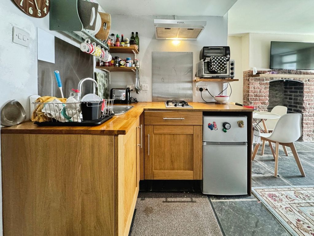 Property photo 2 of 16 Pbox-Img.Jpg