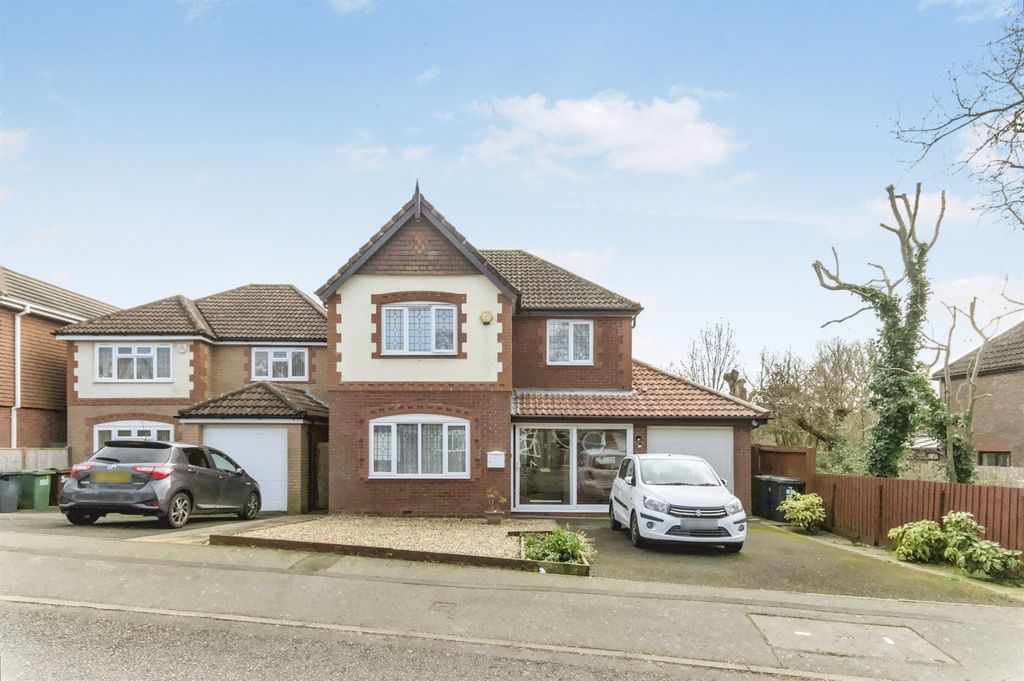 Property photo 1 of 24