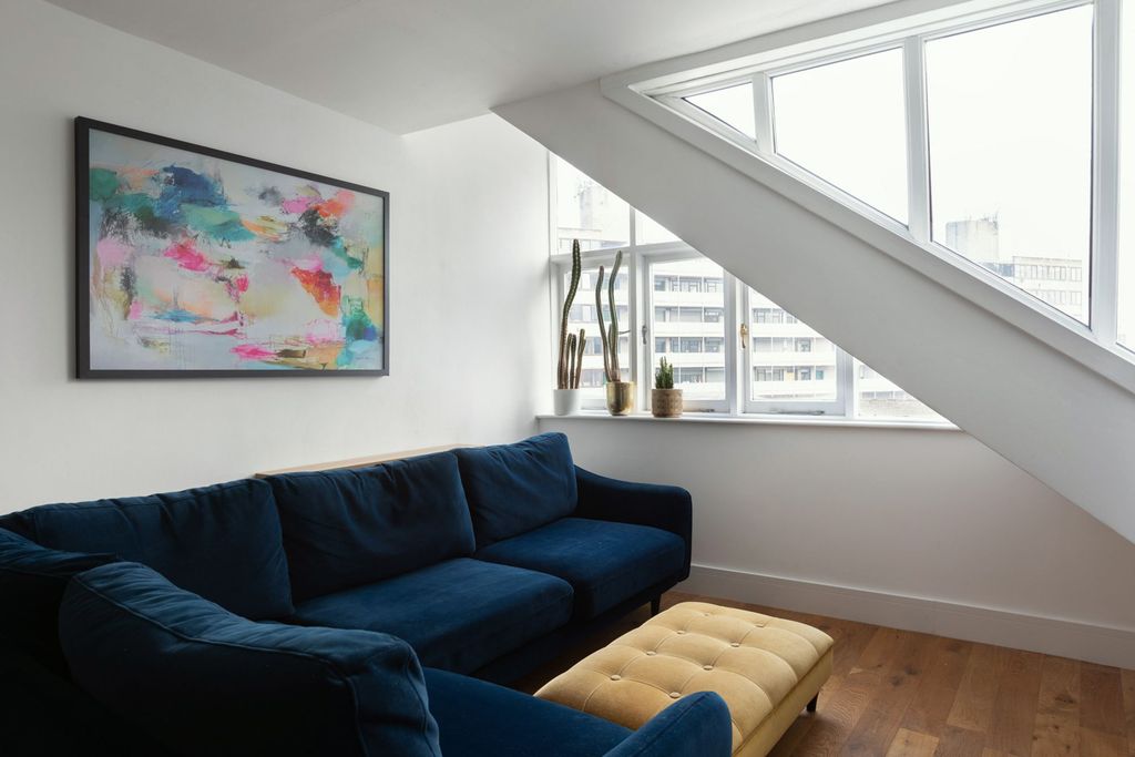 Property photo 2 of 13 London Wharf E2