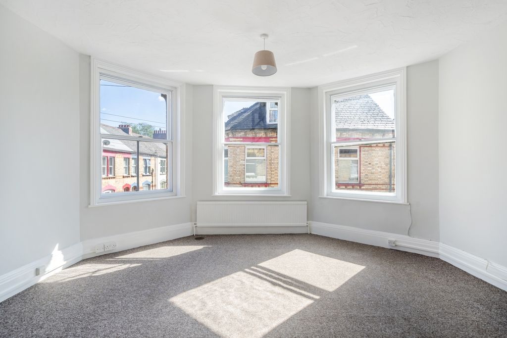 Property photo 3 of 12 1356408-3-68d29F57176E0