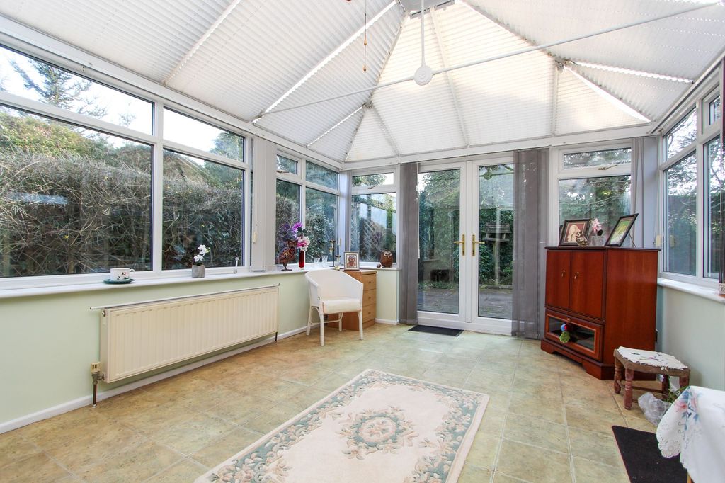 Property photo 2 of 22